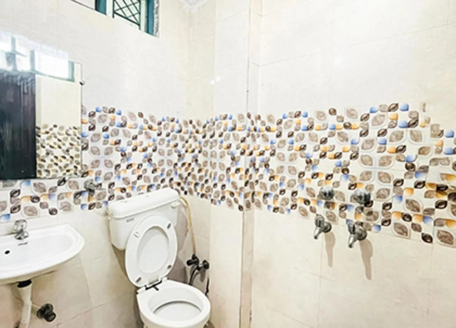 Hotel Moti Bagh - Satya Niketan New Delhi India